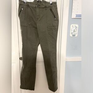 Gloria Vanderbilt khaki cargo pants size 12 Petite Medium
